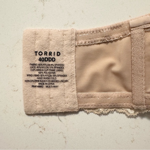 Torrid 40DDD Nude Underwire Strapless Bra Lace Detail - Picture 10 of 11